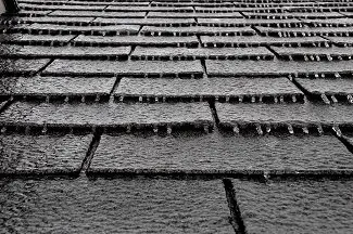 6 COMMON WINTER ROOFING ISSUES